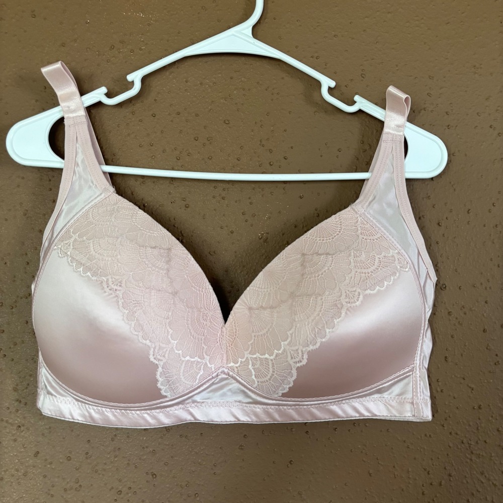 Gloria Vanderbilt Women Pink Satin Lace Trim Wire-Free Padded Bra 40D